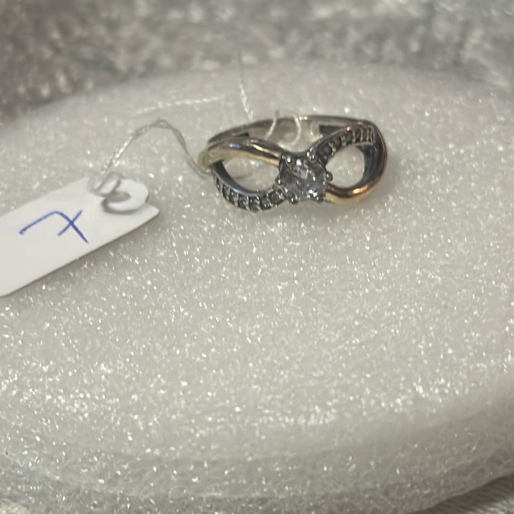 Sterling silver 925 ring size 7